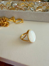 Load image into Gallery viewer, Jane gemstone Ring