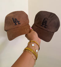 Load image into Gallery viewer, Suede chocolate LA hat
