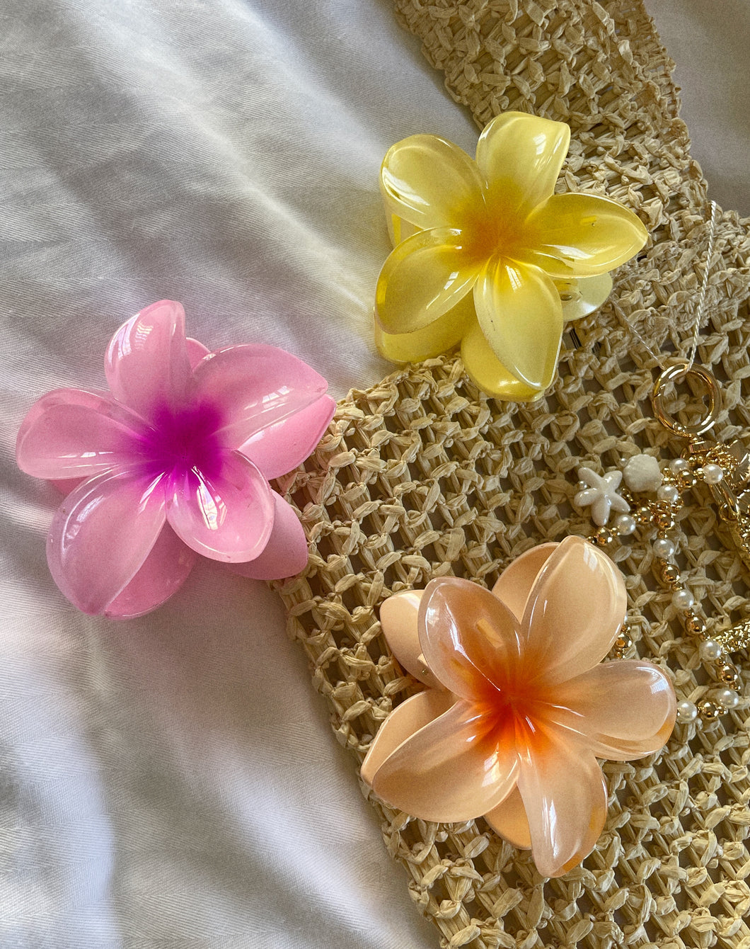 Island girl claw clip
