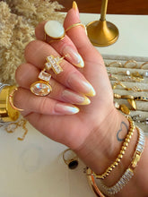 Load image into Gallery viewer, Emma stones ring
