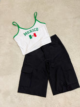 Load image into Gallery viewer, Black cargo Jorts
