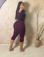 Load image into Gallery viewer, Merlot muse capris set
