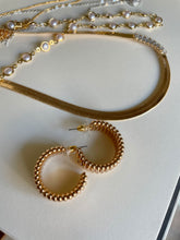 Load image into Gallery viewer, Laney Earrings
