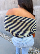 Load image into Gallery viewer, Grassi Off the shoulder top
