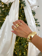 Load image into Gallery viewer, Ophelia coil ring
