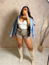 Load image into Gallery viewer, Seamless white cami
