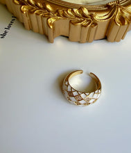 Load image into Gallery viewer, Ginessa Ring
