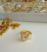 Load image into Gallery viewer, Emma stones ring
