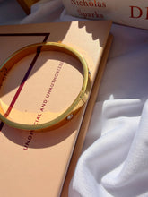 Load image into Gallery viewer, The Carter cuff
