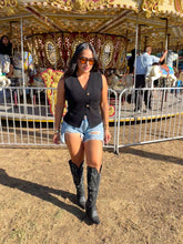 Load image into Gallery viewer, Ebony chic black blouse
