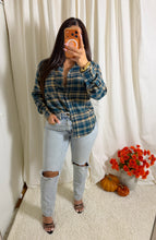 Load image into Gallery viewer, Cozy Days Flannel
