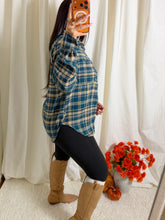 Load image into Gallery viewer, Cozy Days Flannel
